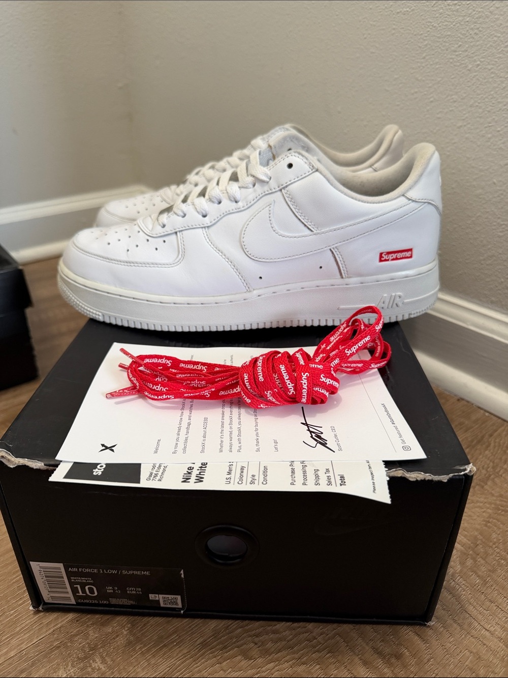 Nike White Air Force 1 Supreme box logo white size 10 af1